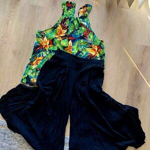 Floral Tank Top & Black Pants Bundle Women’s XL - Stylish & Versatile